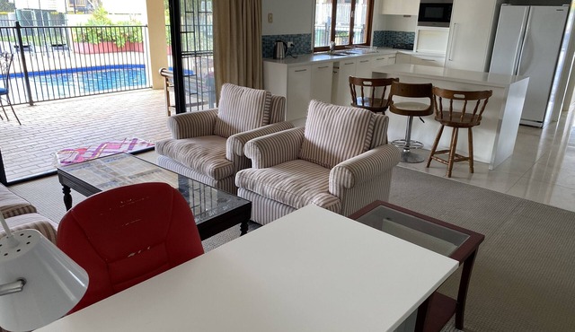 Large Two Bedroom Acreage Apartment in Belmont