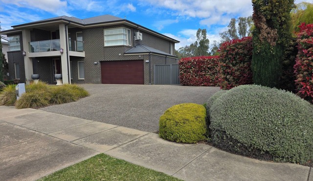 Located in a peaceful part of Shepparton , perfect for family holidaynnn. in Shepparton