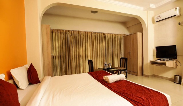 Lofty Seasons Service Apartments in Pune