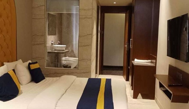 LOTUS DELUXE ROOMS in Vasai