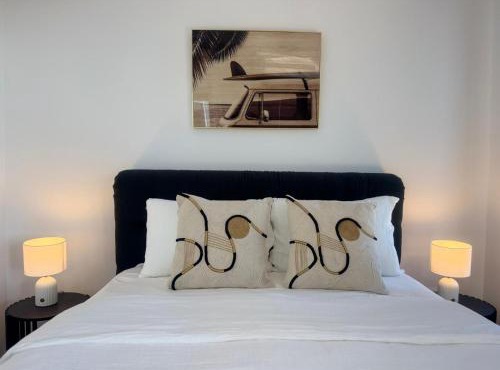 Luxe 2BR with Rooftop Pool and CBD View in Brisbane