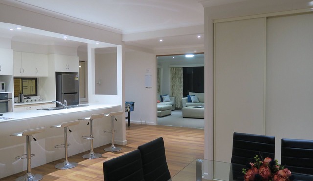 Luxuriously Appointed, Spacious and Private. Just 5 Minutes From Lake Tyrrell in Sea Lake