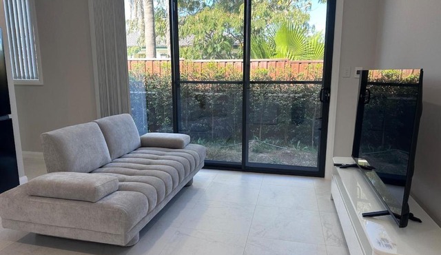 Luxury 2 Bedrooms Granny Flat in peaceful neighbourhood in St Marys