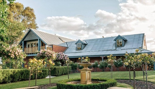 Luxury Group Accommodation in the Macedon Ranges in Macedon