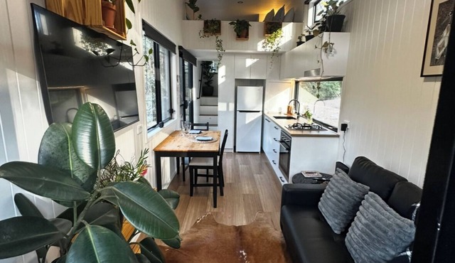 Luxury Tiny House Retreat | Private Chef Dining in Pie Creek