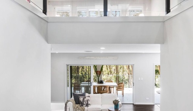 Luxury Winter Escape - 4 Bedroom house at Macs Beach in Macmasters Beach