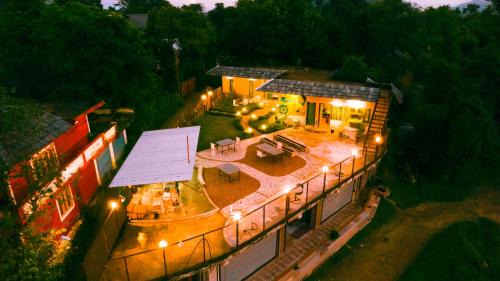Madcap A Mudhouse Retreat
