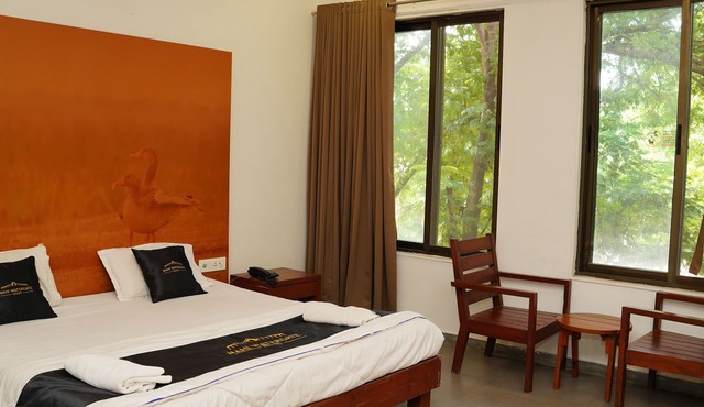 Mahi Resort in Padra