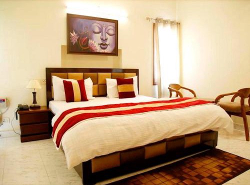 Maplewood Guest House, Neeti Bagh, New Delhiit is a Boutiqu Guest House - Room 2 in New Delhi