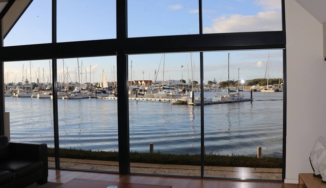 Marina Vista: Your Perfect Coastal Getaway in Geographe
