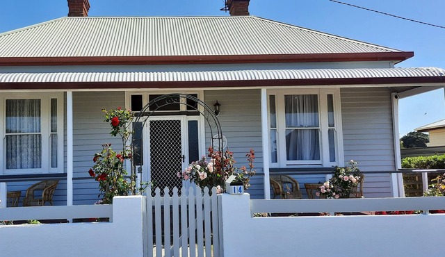 Mariner Rose B&B - King Ensuite w/breakfast in Stanley