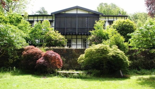 Mawarra Manor - heritage listed mansion & garden in Sherbrooke