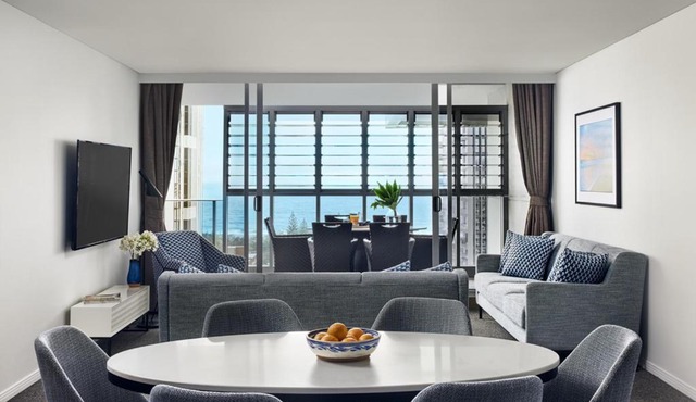 Meriton Suites Broadbeach in Gold Coast