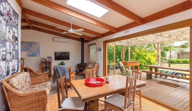 Merricks Surf Cottage Charming Beachfront Bliss in Merricks Beach