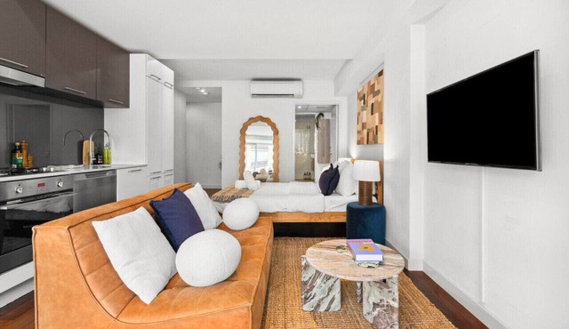 Mini Penthouse by Sydney Dreams in Darlinghurst