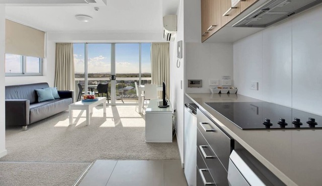 Modern 2 Bed Apt Wheelchair Friendly in Mackay
