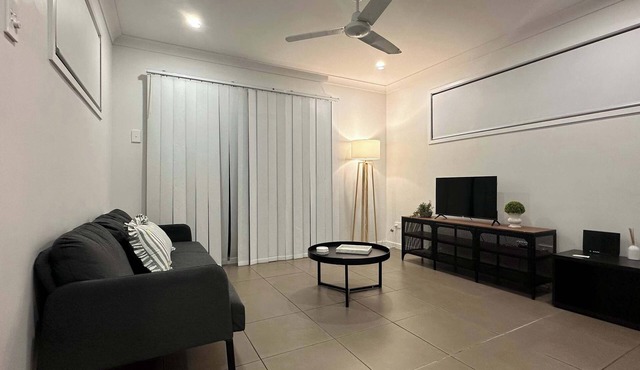 Modern 3BDR Townhouse in Bellbird Park in Bellbird Park