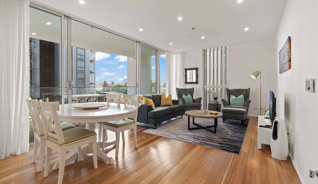 Modern Haven Near Beach & City in Bondi Junction