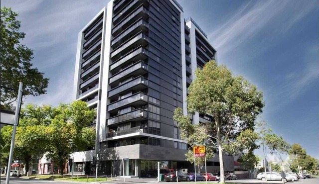 Modern Two Bedroom Apartment in North Melbourne in North Melbourne