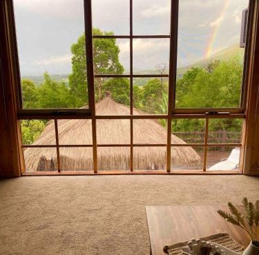 Mountain View Spa Cottage in The Basin