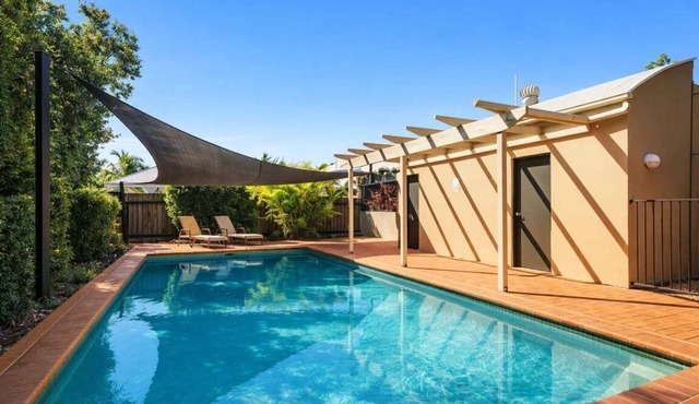 Mountain Views & Pool | 2BR Peaceful Kelvin Grove in Brisbane