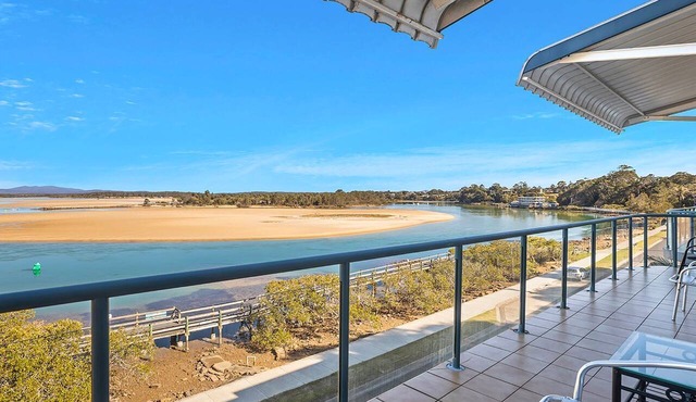 Mountains By The Sea in Nambucca Heads
