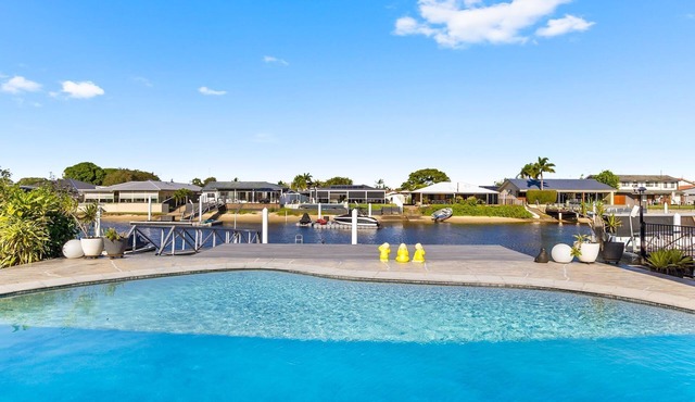 Mudcrab Manor waterfront holiday at it's best in Maroochydore