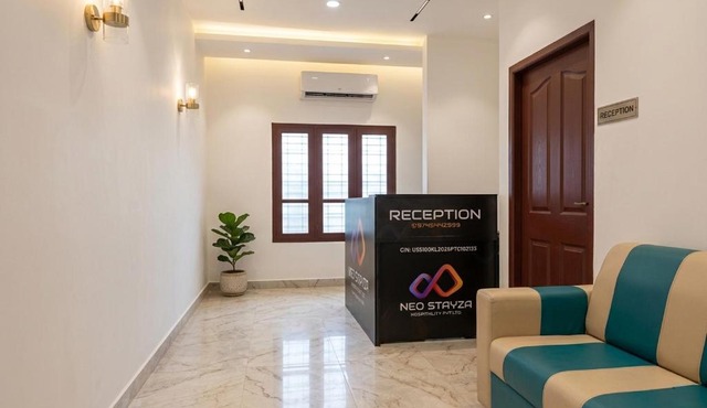 Neo Stayza Hotel Trivandrum Near Padmanabhaswamy Temple & Trivandrum Central Railway Station