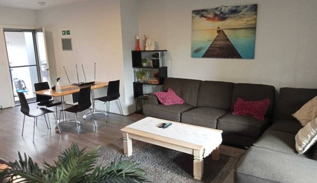 Nice 2 bedrooms and 1 bathroom apartment in the south east of the Perth City. in Kelmscott
