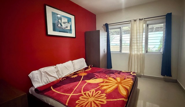 Nilgiris Inn