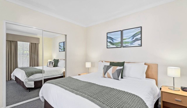 Northbridge Prime Location*2BR in Northbridge