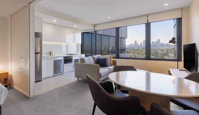 Oaks Melbourne Flemington Suites in Travancore