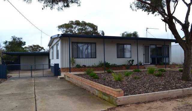Ocean Breeze in Moonta Bay