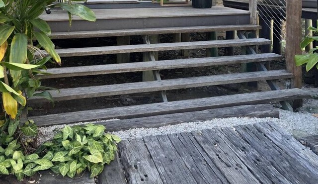 Ocean view Mountain Top Treehouse Style Home in Ocean View