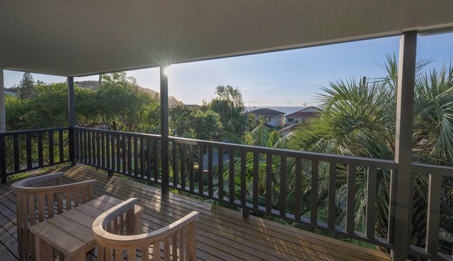 Ocean Views and Backyard Bliss in Blueys Beach