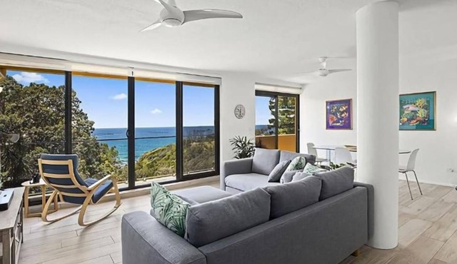 Ocean Waves - boasting beautiful beach views in Nambucca Heads
