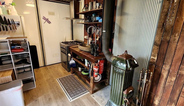 Off-Grid Equipped Container with Outdoor Pool and Amazing Views in Queensland in Gold Coast