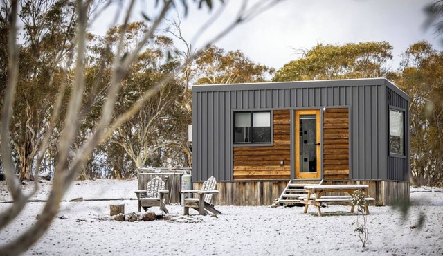 Off-grid Tiny House @ Big Yard Escapes, Bushland in Jindabyne