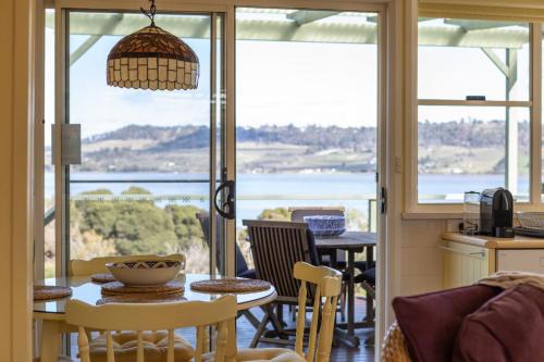 Olive's Cottage and Gardens - Mesmerising Views in Windermere