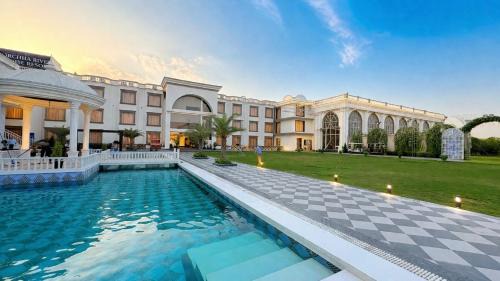 Orchha River Stone Resort