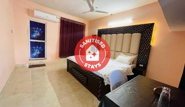OYO 70101 Hotel Green Park