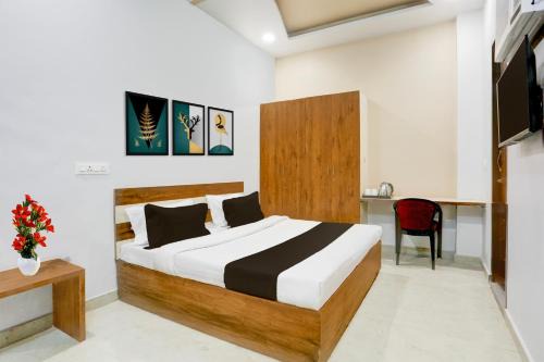 OYO Hotel O Bareilly Near Satellite Bus Stand