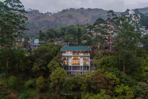 Paradise Valley by VEO, StayVista - 4BHK Valley-View Villa with Terrace in Munnar