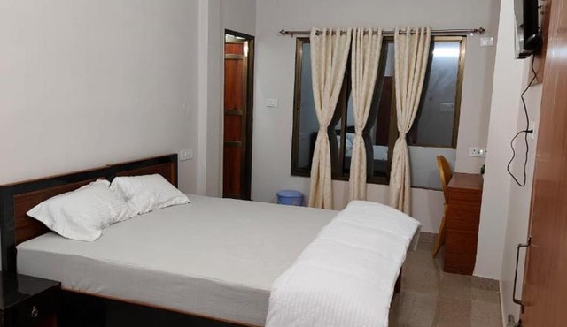 Parnkuti Homestay
