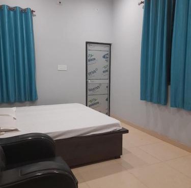 Pathak sadan homestay