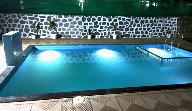 Peace Villa with pool in Murud