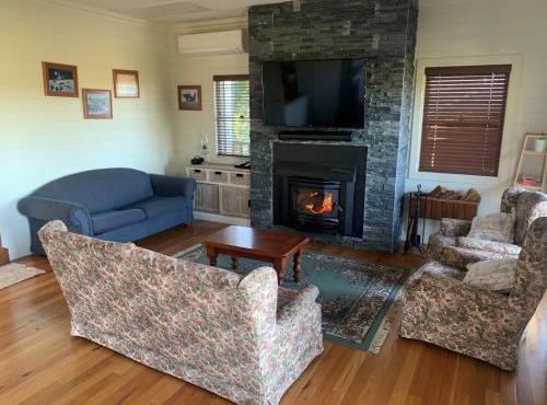 Peppergrove Cottage in Berry