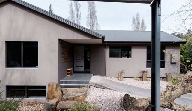 Perfect for groups and large families - Sleeps 12 in Newstead