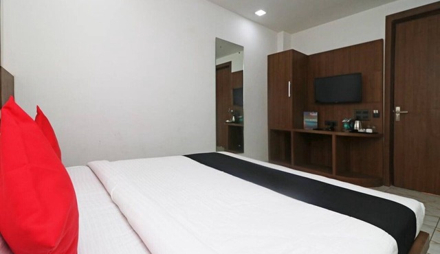 Perfect room with own kichennette and bath