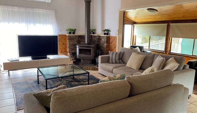 Pet Friendly Calming Escape in Kilcunda